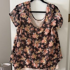 Floral Scoop Neck Women's Top - Brown with Pink Flowers